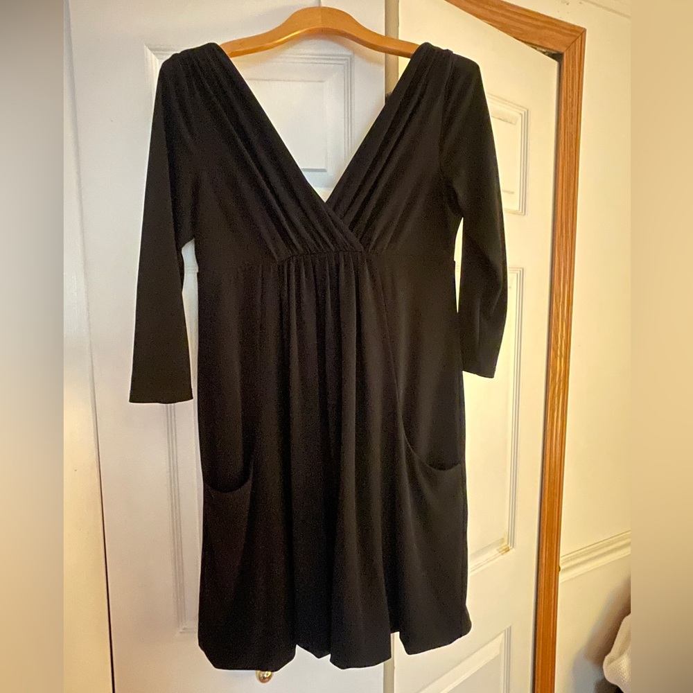 Elegant Black V-Neck Dress, Empire Waist w/pockets, sz 10